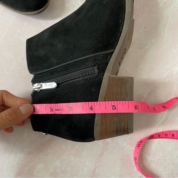 Sam Edelman • Suede Ankle Boots • 8 - Picture 6 of 8